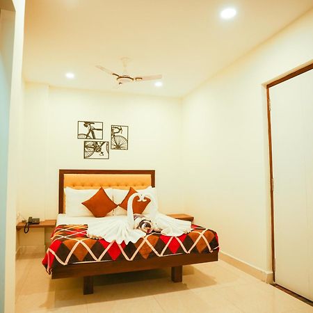 Saara Inn Puducherry Buitenkant foto