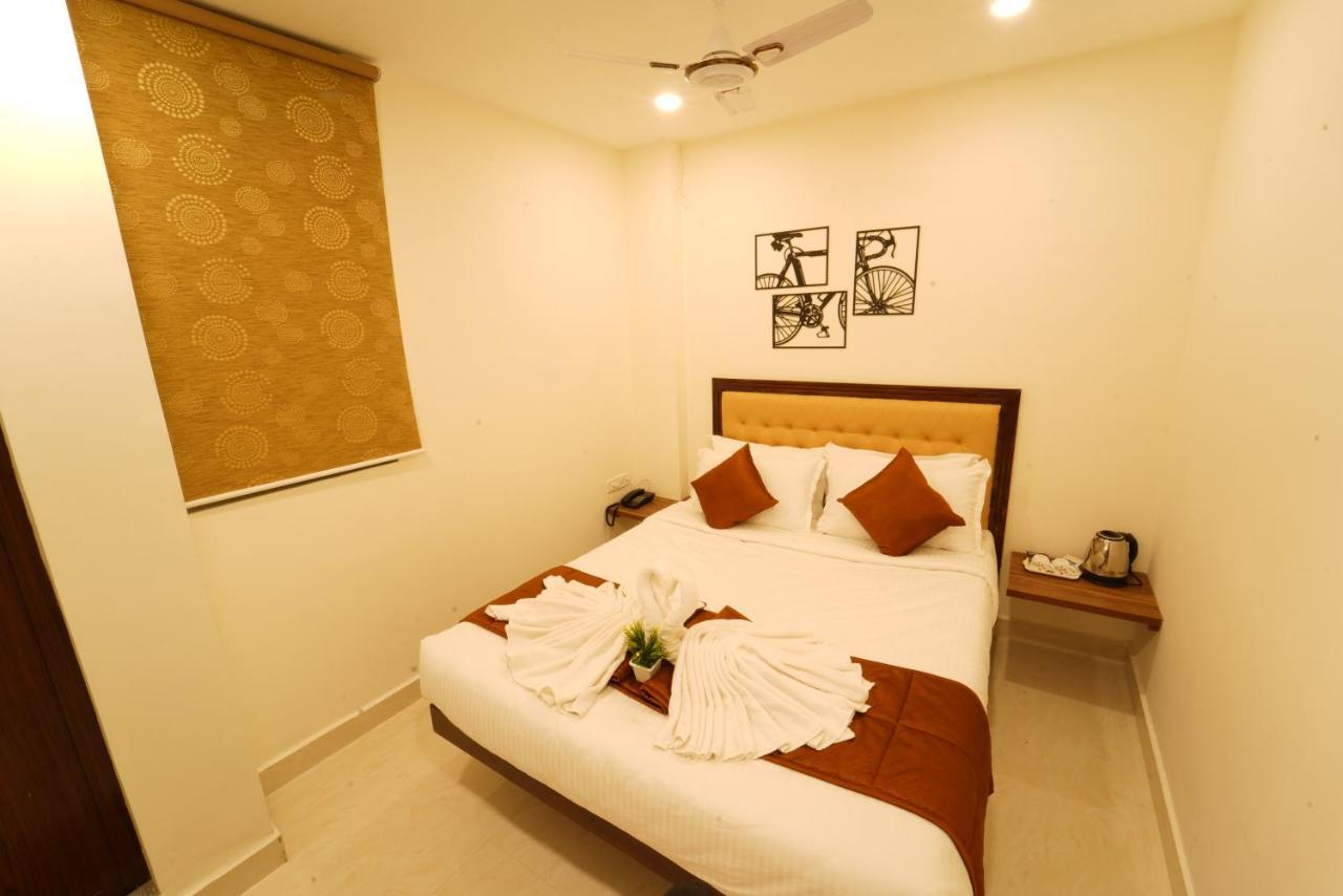 Saara Inn Puducherry Buitenkant foto