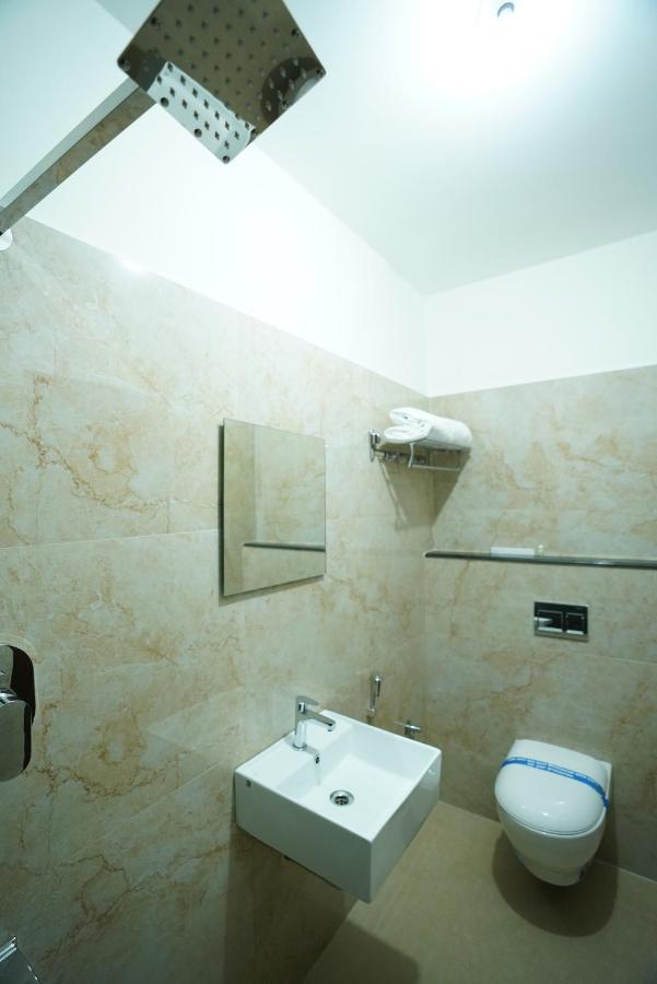 Saara Inn Puducherry Buitenkant foto