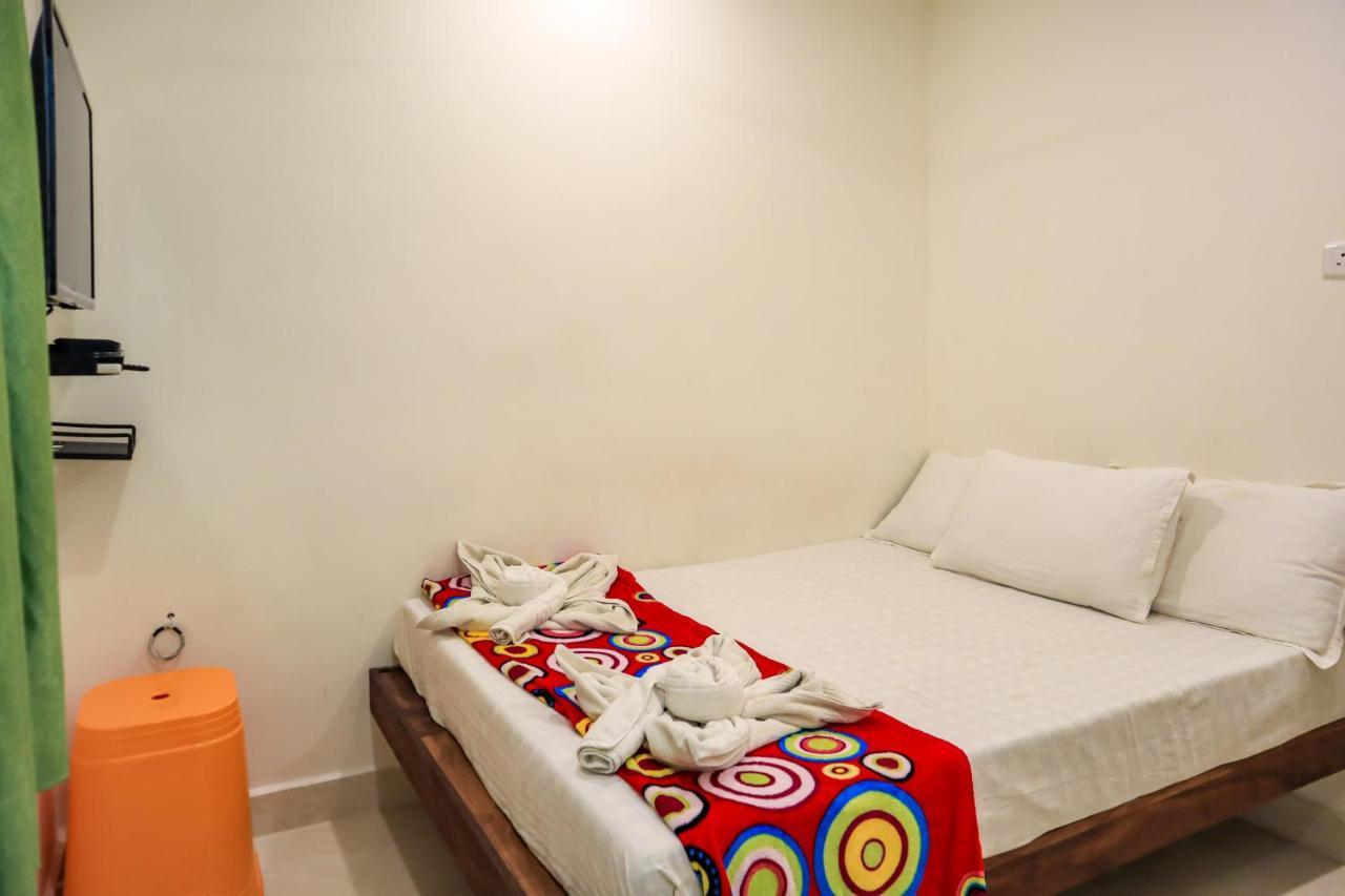 Saara Inn Puducherry Buitenkant foto