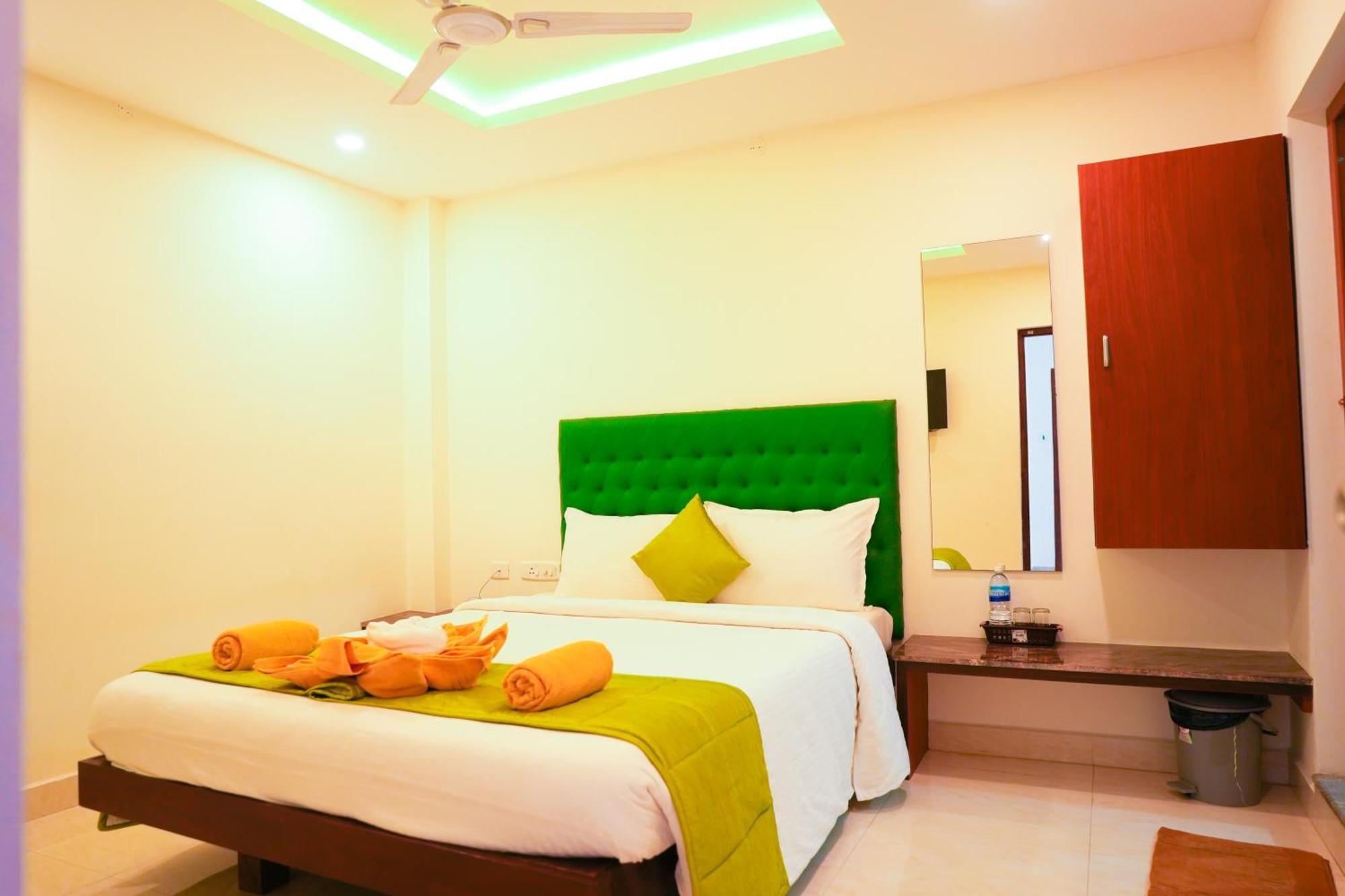 Saara Inn Puducherry Buitenkant foto