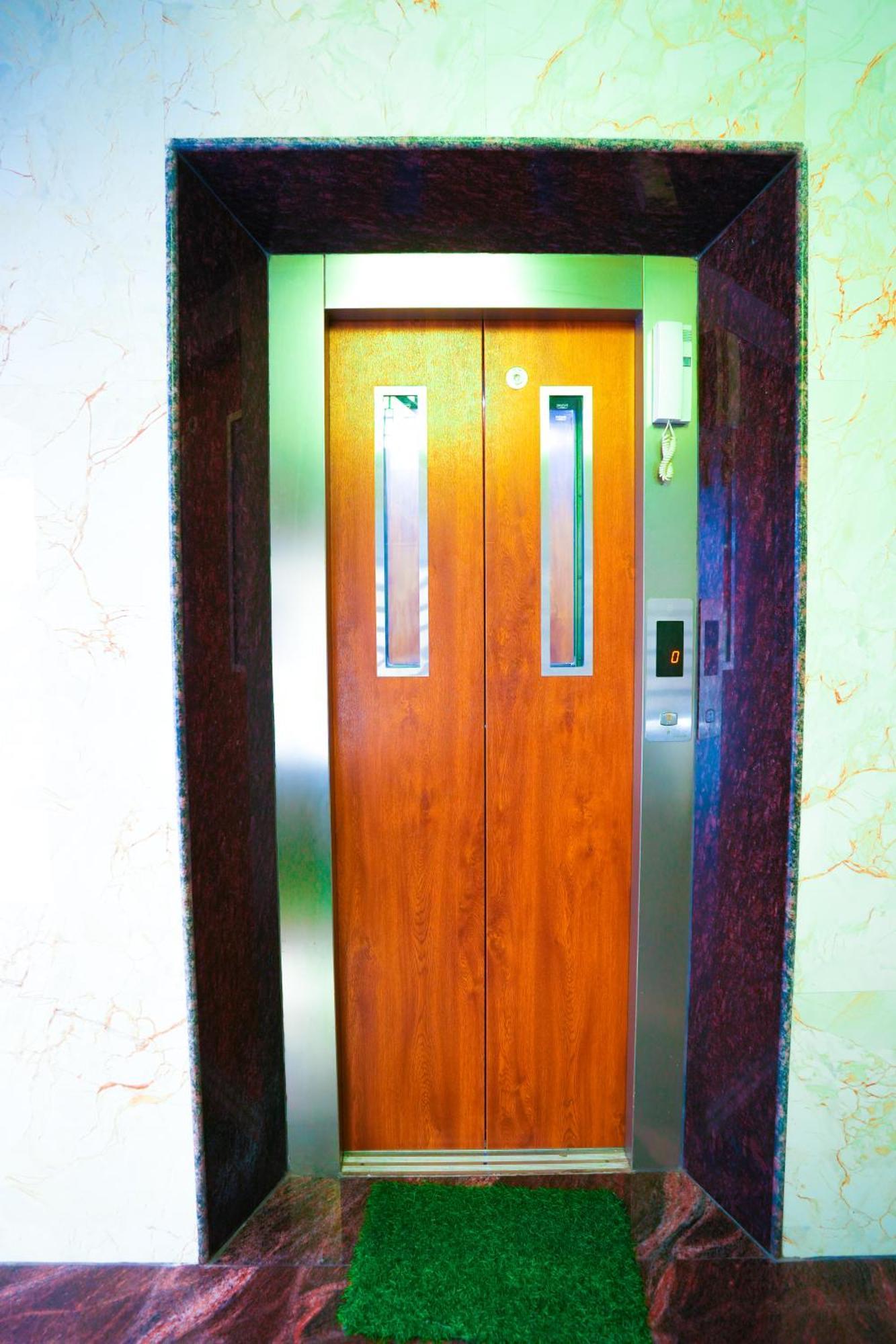 Saara Inn Puducherry Buitenkant foto