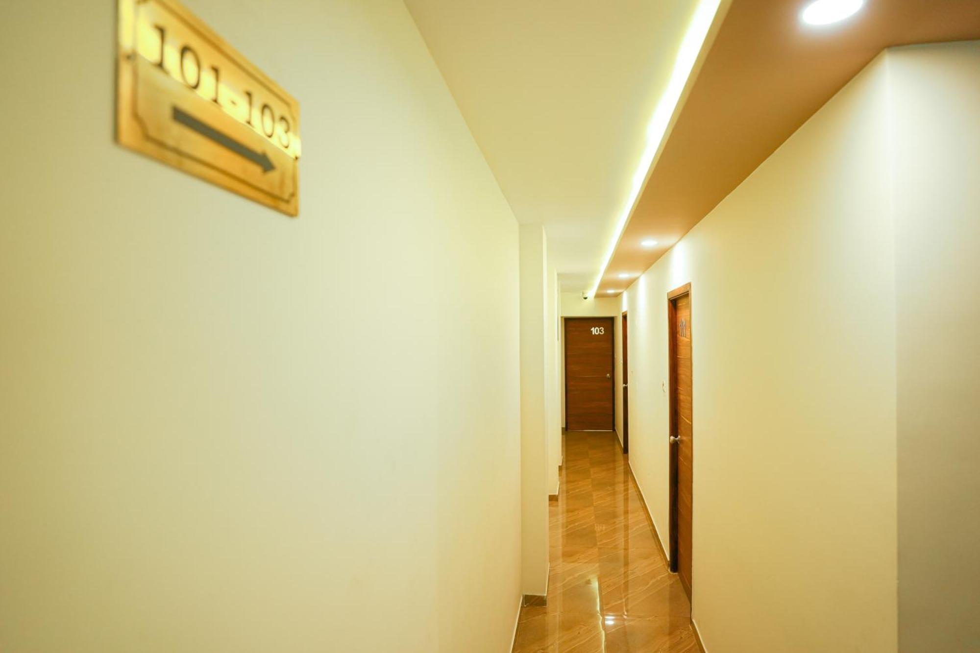 Saara Inn Puducherry Buitenkant foto