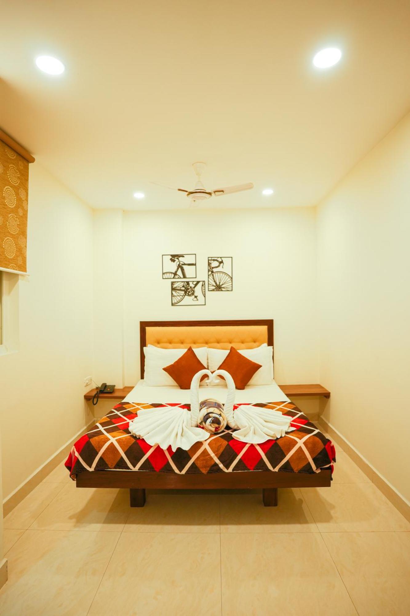 Saara Inn Puducherry Buitenkant foto