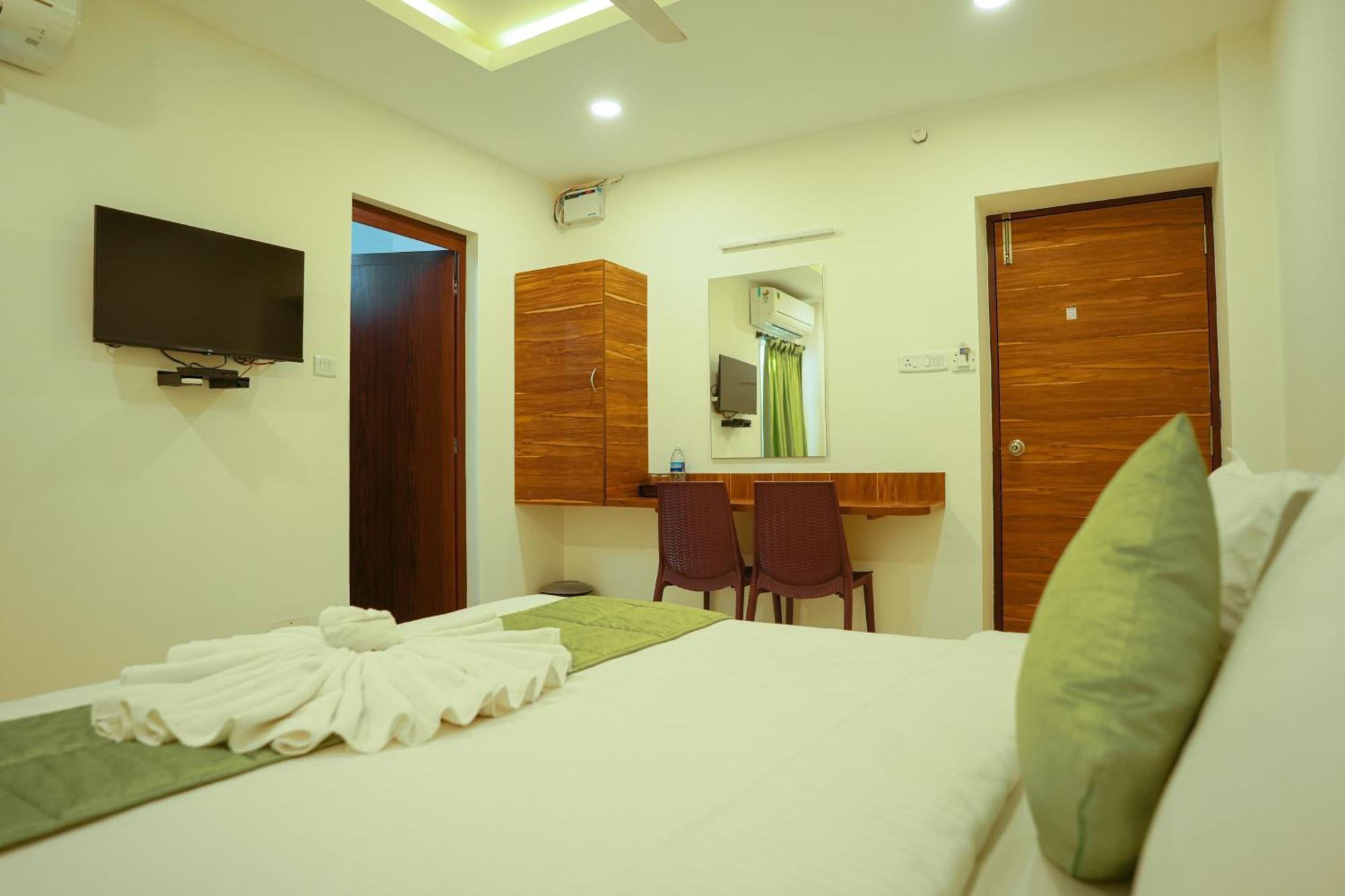 Saara Inn Puducherry Buitenkant foto