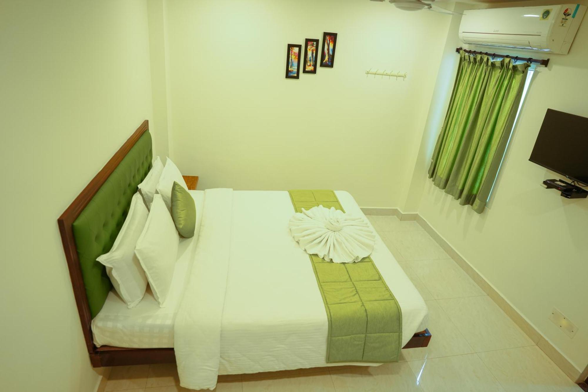 Saara Inn Puducherry Buitenkant foto